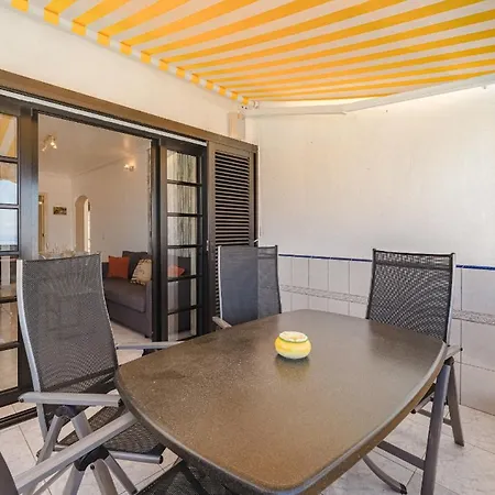 Blue Yellow Paradise, Ocean View Apartment Los Cristianos (Tenerife)