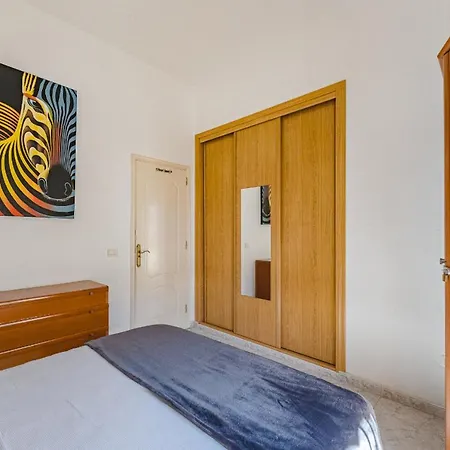 Blue Yellow Paradise, Ocean View * 로스크리스티아노스