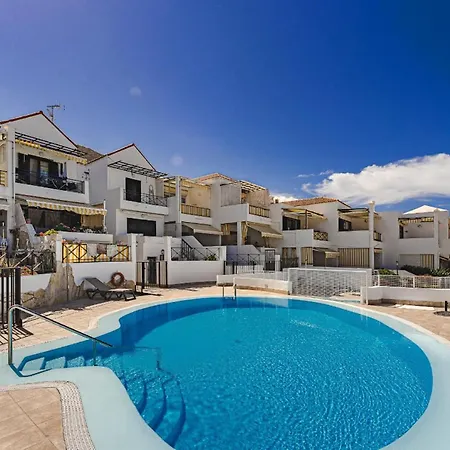 Apartment Blue Yellow Paradise, Ocean View