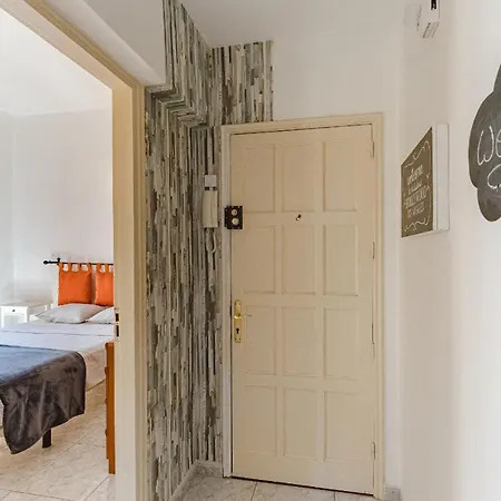 Blue Yellow Paradise, Ocean View 아파트