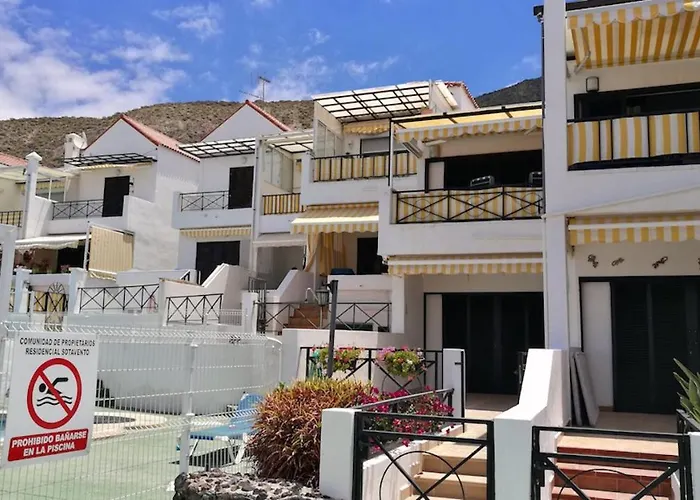 Blue Yellow Paradise, Ocean View