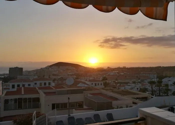 Blue Yellow Paradise, Ocean View